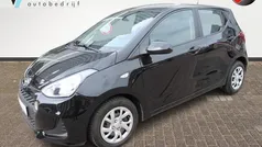 Zwart Gebruikt 2018 Hyundai i10 Comfort Hatchback | € 12.948 (Eerlijke prijs)