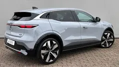 Gebruikt 2025 Renault Mégane Komfort Hatchback | € 32.750 (Eerlijke prijs)