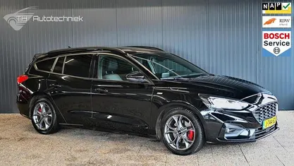 Zwart Occasion 2020 Ford Focus Business Edition Stationwagen | € 15.395 (Eerlijke prijs)
