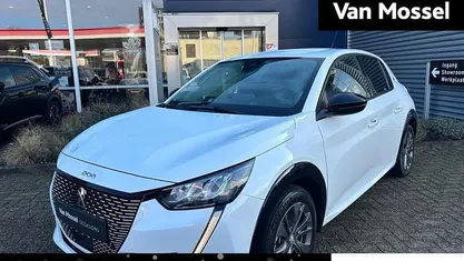 Occasion 2023 Peugeot e-208 Allure Hatchback | € 20.940 (Eerlijke prijs)