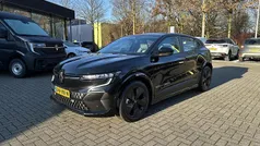 Gebruikt 2024 Renault Megane E-Tech Evolution Hatchback | € 28.900 (Eerlijke prijs)