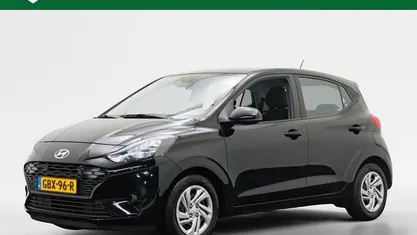 Zwart Gebruikt 2024 Hyundai i10 Comfort Hatchback | € 16.540 (Eerlijke prijs)