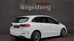 Wit Gebruikt 2019 Mercedes B180 AMG MPV | € 24.750 (Eerlijke prijs)