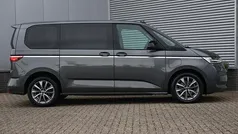 Gebruikt 2022 VW Multivan Style Van | € 49.490 (Eerlijke prijs)