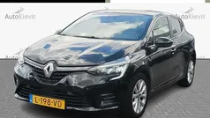 Zwart Gebruikt 2021 Renault Clio V Intens Hatchback | € 14.950 (Eerlijke prijs)
