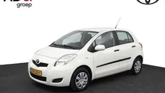 Wit Gebruikt 2010 Toyota Yaris Hatchback | € 4.950 (Eerlijke prijs)