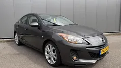 Grijs, metallic lak Gebruikt 2013 Mazda 3 Sedan | € 3.950 (Eerlijke prijs)