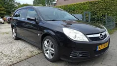 Zwart, metallic lak Gebruikt 2006 Opel Vectra Cosmo Stationwagen | € 1.499 (Eerlijke prijs)