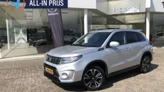 Suv Gebruikt 2020 Suzuki Vitara Style SUV | € 21.950 (Eerlijke prijs)