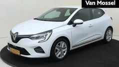 Wit Gebruikt 2019 Renault Clio IV Zen Hatchback | € 13.435 (Eerlijke prijs)