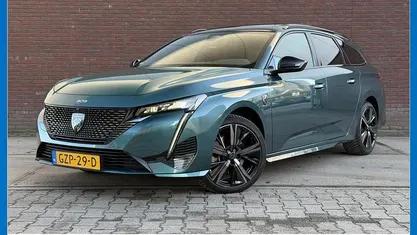 Occasion 2025 Peugeot 308 SW GT Stationwagen | € 29.895 (Eerlijke prijs)