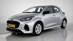 Grijs metallic Gebruikt 2024 Mazda 2 Center-Line Hatchback | € 24.445 (Eerlijke prijs)