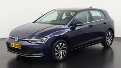 Blauw Gebruikt 2021 VW Golf VIII Style Hatchback | € 23.740 (Goede deal)