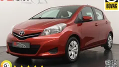 Rood Gebruikt 2012 Toyota Yaris Hatchback | € 7.945 (Eerlijke prijs)