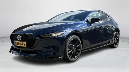 Gebruikt 2025 Mazda 3 Homura-Line Hatchback | € 31.840 (Eerlijke prijs)