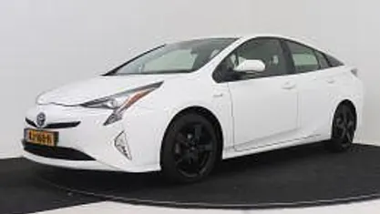 Wit Gebruikt 2016 Toyota Prius Hatchback | € 17.745 (Eerlijke prijs)