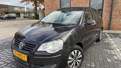 Zwart Gebruikt 2009 VW Polo Comfortline Hatchback | € 2.450 (Super prijs)
