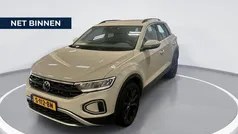Grijs Gebruikt 2023 VW T-Roc Life SUV | € 28.940 (Goede deal)