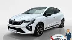 Gebruikt 2024 Renault Clio V Techno Hatchback | € 23.935 (Eerlijke prijs)