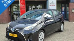 Gebruikt 2015 Toyota Yaris Hybrid Hatchback | € 10.999 (Goede deal)