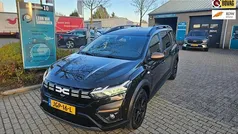 Zwart Gebruikt 2023 Dacia Jogger Extreme MPV | € 24.995 (Eerlijke prijs)