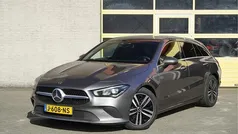 Grijs, metallic lak Gebruikt 2020 Mercedes CLA180 Shooting Brake Business Stationwagen | € 21.950 (Super prijs)