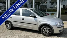 Gebruikt 2004 Opel Corsa Essentia Hatchback | € 999 (Eerlijke prijs)