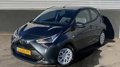 Grijs Gebruikt 2020 Toyota Aygo X-play Hatchback | € 11.900 (Eerlijke prijs)