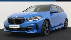Misano blau Gebruikt 2024 BMW 118 Executive Hatchback | € 38.850 (Eerlijke prijs)