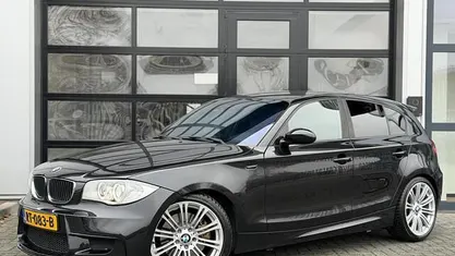 Zwart Occasion 2006 BMW 130 Executive Hatchback | € 13.995 (Eerlijke prijs)