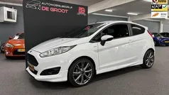Wit Gebruikt 2017 Ford Fiesta ST-Line Hatchback | € 10.350 (Eerlijke prijs)