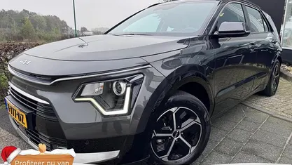 Gebruikt 2023 Kia Niro Start SUV | € 29.900 (Eerlijke prijs)