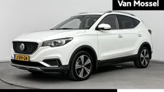Gebruikt 2020 MG ZS Luxury Sedan | € 15.495 (Eerlijke prijs)