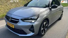 Grijs, metallic lak Gebruikt 2021 Opel Corsa-e GS Line Hatchback | € 15.450 (Goede deal)