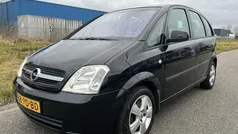 Zwart Gebruikt 2004 Opel Meriva Enjoy MPV | € 1.099 (Goede deal)