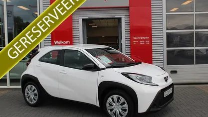 Occasion 2023 Toyota Aygo X Play SUV | € 15.800 (Goede deal)