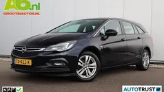Darkmoon blue (gdx) Gebruikt 2017 Opel Astra Business Stationwagen | € 8.444 (Goede deal)