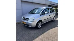 Grijs Gebruikt 2005 Opel Meriva MPV | € 1.749 (Eerlijke prijs)