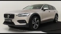 Gebruikt 2024 Volvo V60 CC Ultimate Stationwagen | € 51.890 (Super prijs)