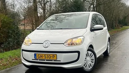 Wit Gebruikt 2015 VW up! Move Hatchback | € 6.975 (Eerlijke prijs)