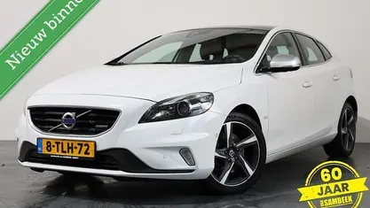 Wit Gebruikt 2014 Volvo V40 R-Design Hatchback | € 7.900 (Goede deal)