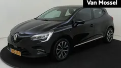 Gebruikt 2020 Renault Clio V Zen Hatchback | € 14.235 (Eerlijke prijs)