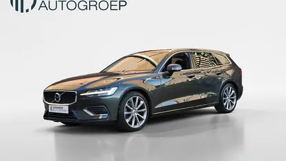 Grijs Occasion 2019 Volvo V60 Momentum Stationwagen | € 32.945 (Eerlijke prijs)