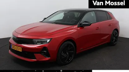 Rood Occasion 2024 Opel Astra Hatchback | € 27.940 (Goede deal)