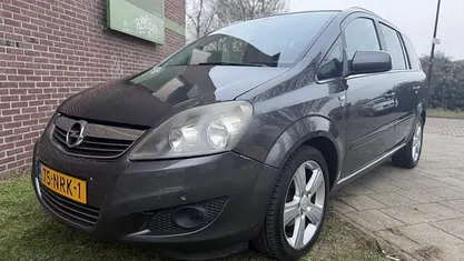 Occasion Opel Zafira 140 PK (102 kW) 2010 Grijs (metallic) MPV