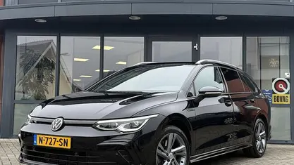 Occasion 2022 VW Golf VIII Business+ Hatchback | € 25.900 (Eerlijke prijs)