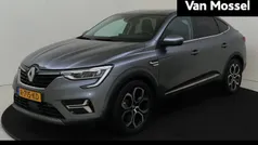 Gris métalique kad Gebruikt 2022 Renault Arkana Intens SUV | € 25.935 (Eerlijke prijs)