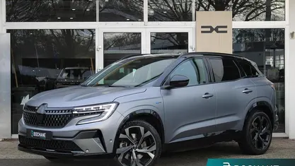 Gebruikt 2023 Renault Austral Iconic Esprit Alpine SUV | € 33.745 (Eerlijke prijs)