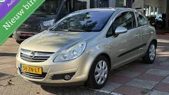 Gebruikt 2008 Opel Corsa Cosmo Hatchback | € 2.950 (Super prijs)