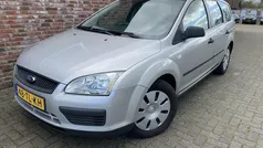 Grijs Gebruikt 2006 Ford Focus Trend Stationwagen | € 1.850 (Eerlijke prijs)